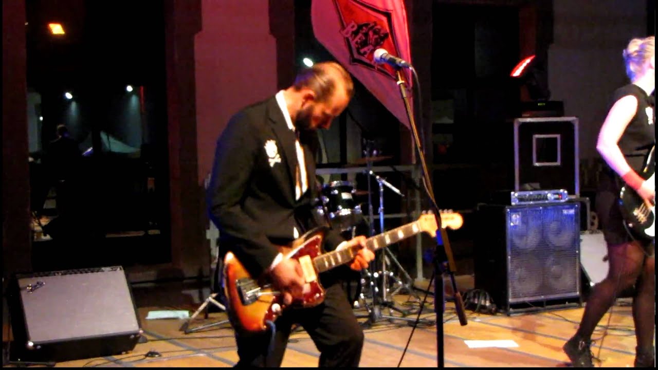 El Ray - Spacecar live at Surfer Joe